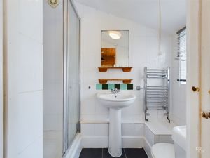 Photo 22- click for photo gallery